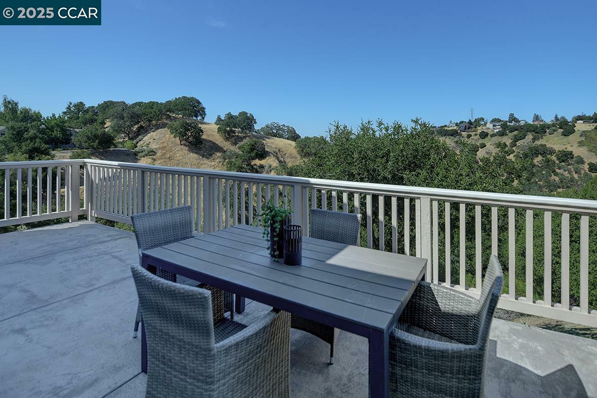 Property Photo: 2916 Saklan Indian Dr CA 94595