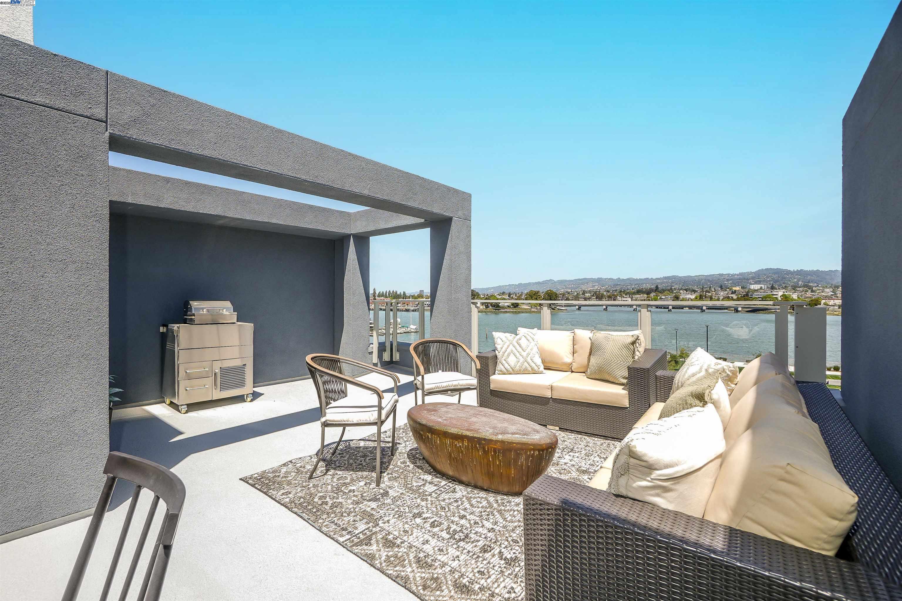 Property Photo: 2260 Stanford Street CA 94501