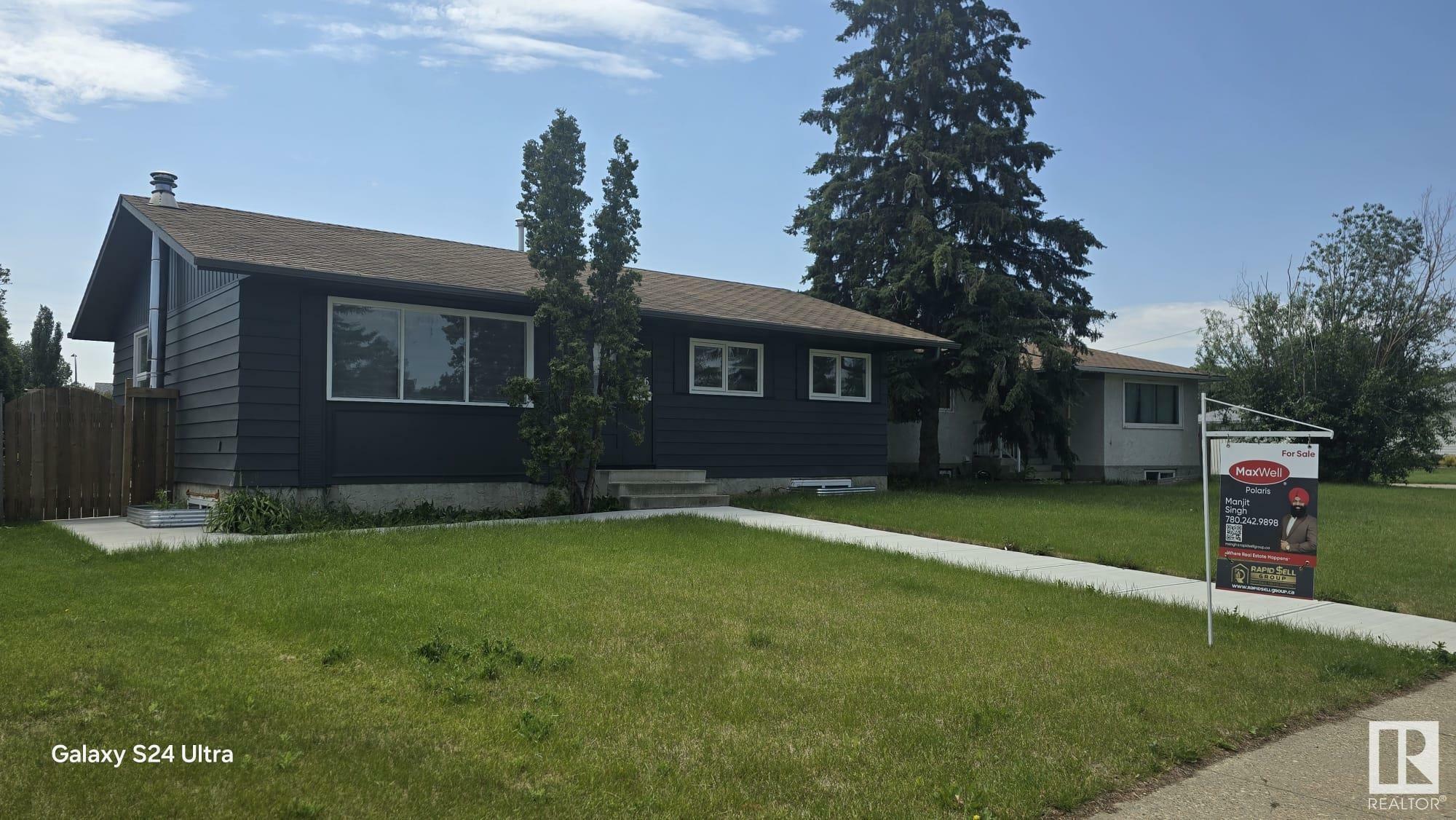 Photo de la propriété:  936 Knottwood NW  AB T6K 3C2 