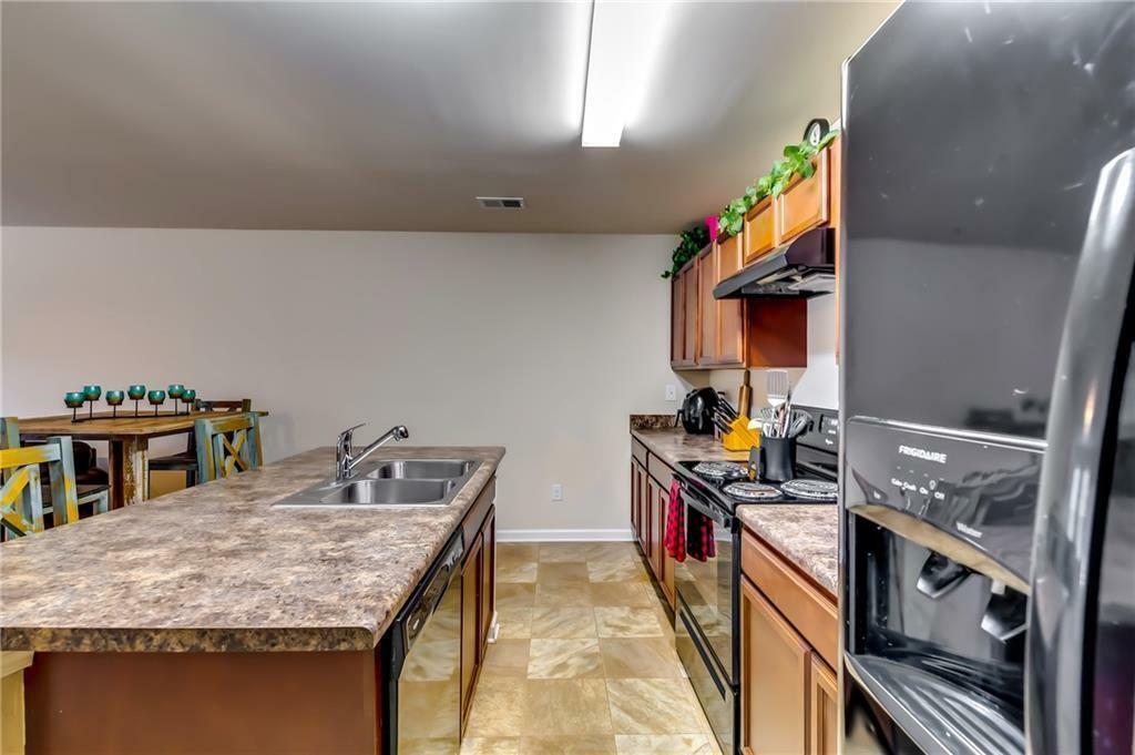 Property Photo: 1155 Magnolia Gardens Walk GA 30253