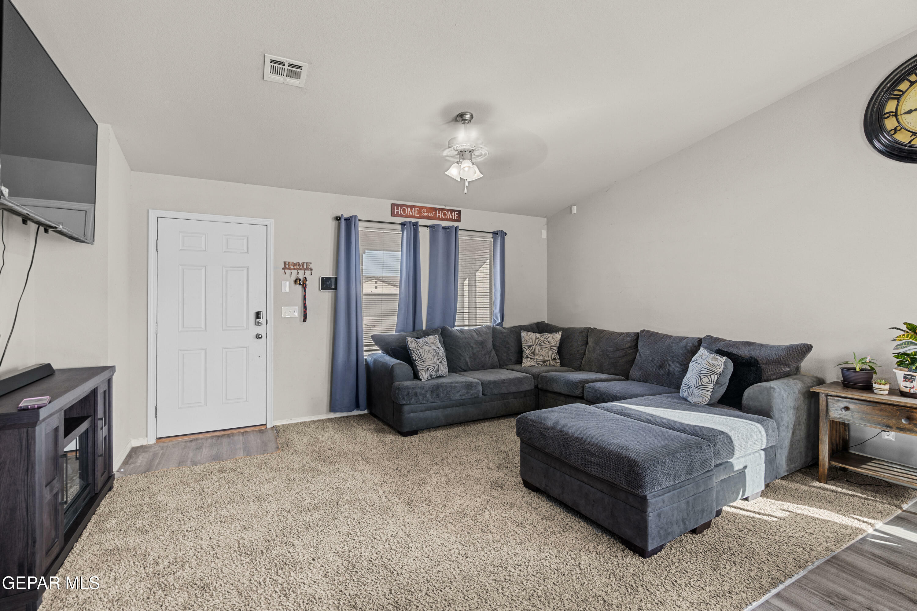 Property Photo: 945 Villa Seca Drive TX 79928