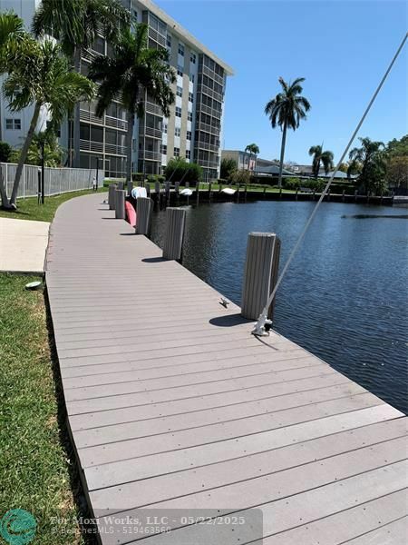 Property Photo:  3040 NE 16th Ave 107  FL 33334 