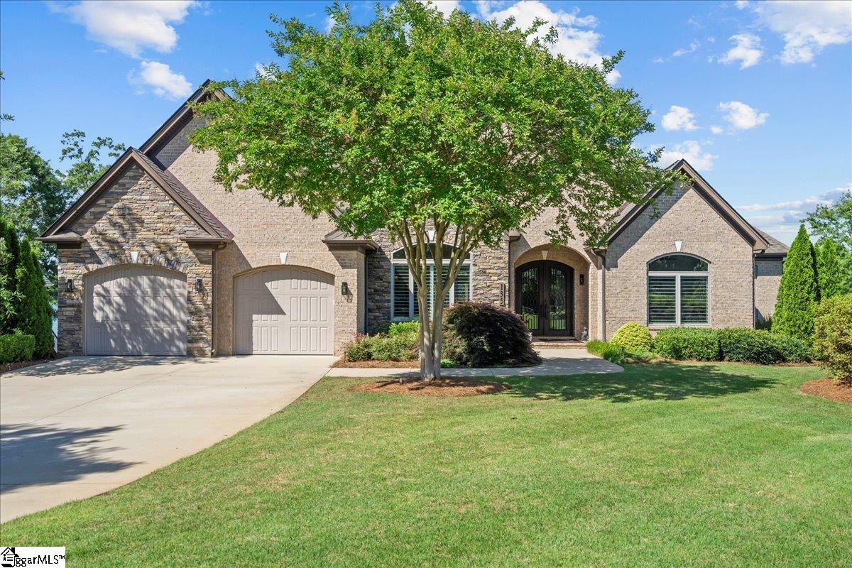 Property Photo: 135 Neal Pointe Drive SC 29323