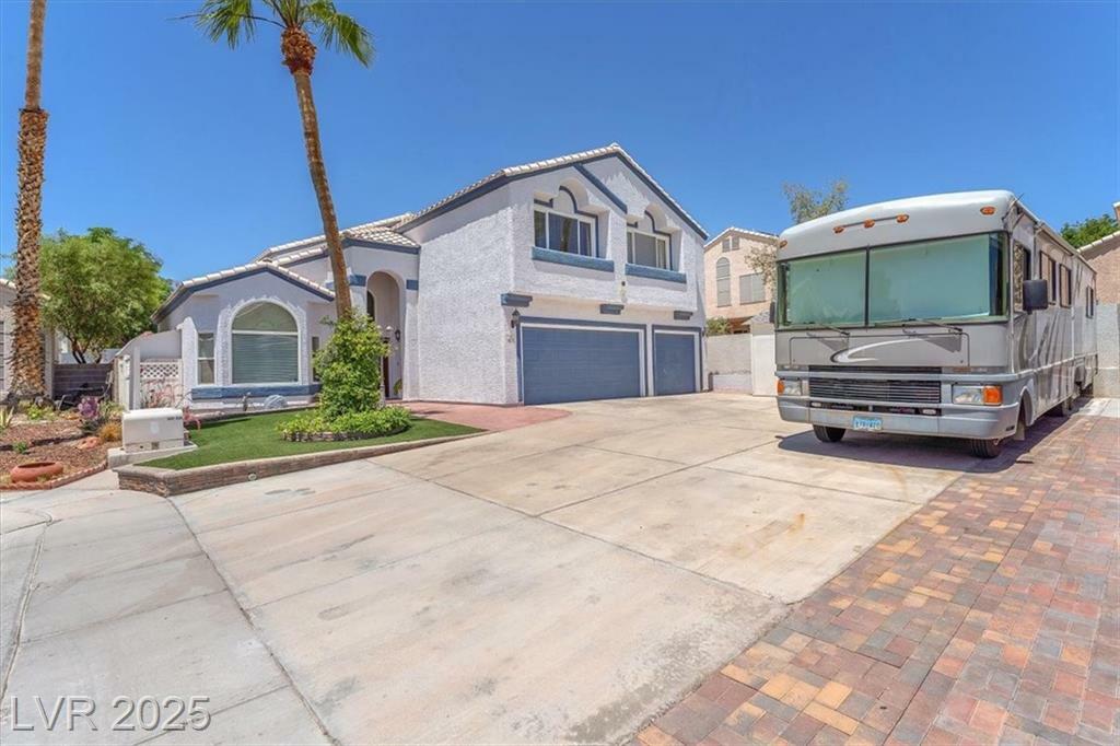 Property Photo: 4871 La Princesa Court NV 89031