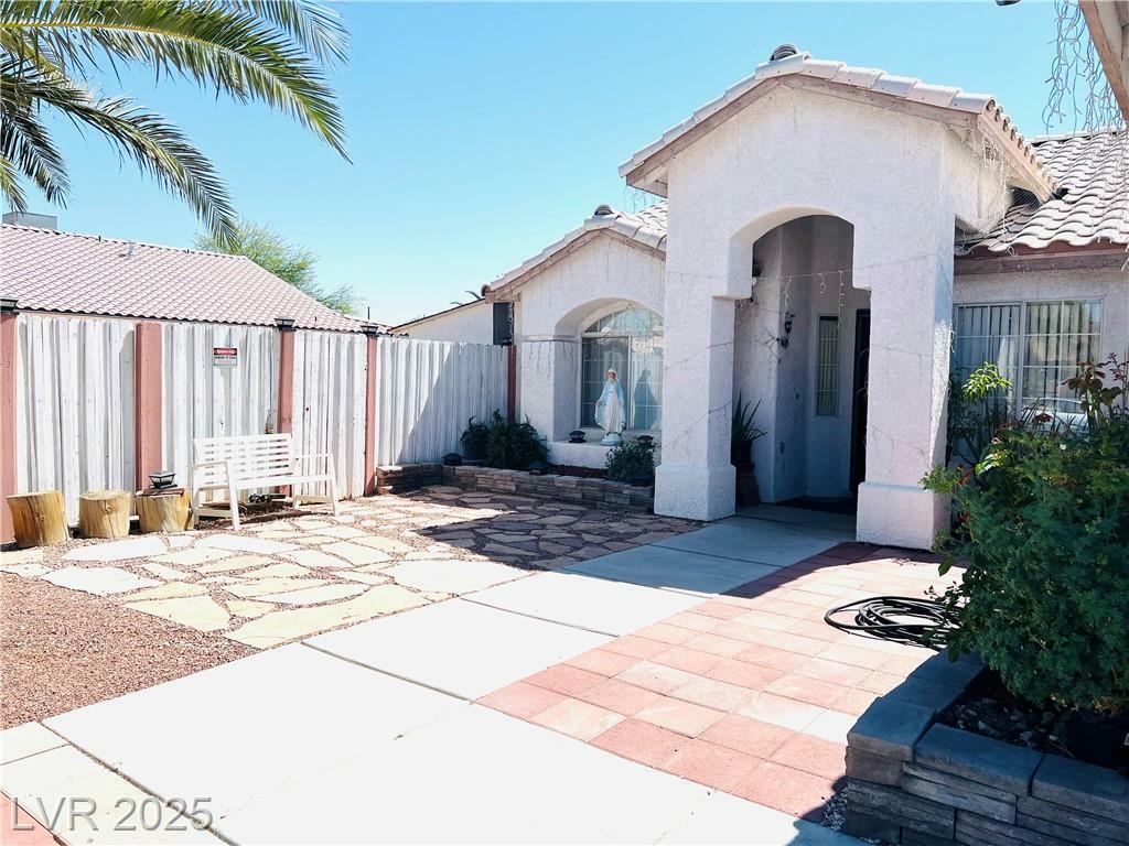 Property Photo: 1860 Banaba Lane NV 89156