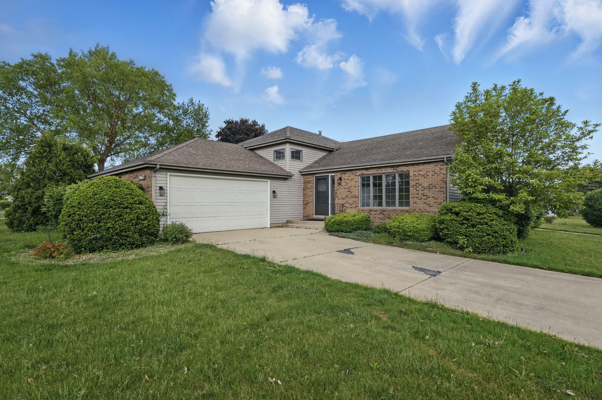 Property Photo:  10463 Olcott Avenue  IN 46373 