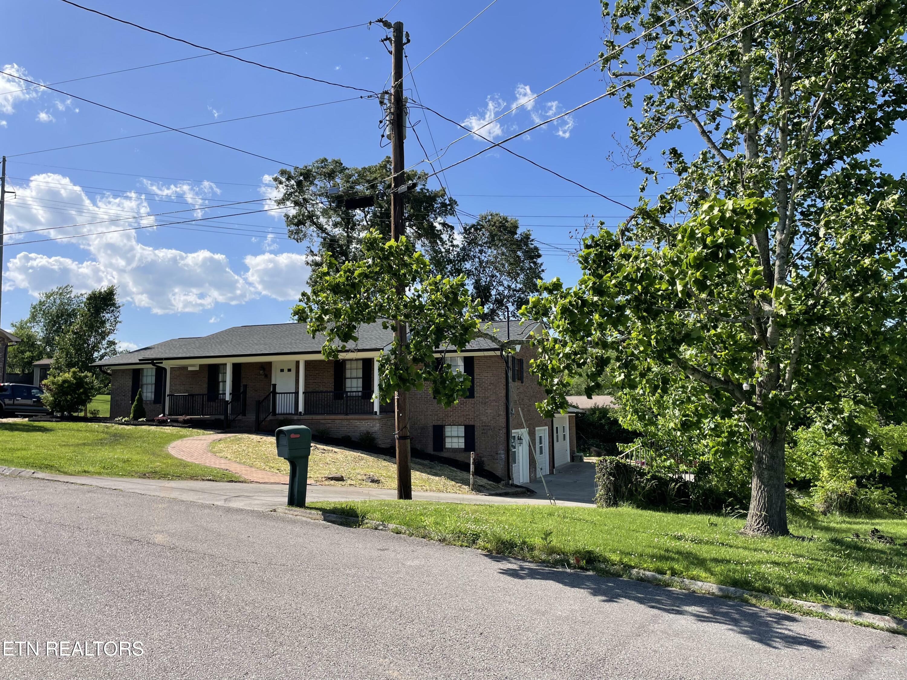 4713 Zirkle Drive  Knoxville TN 37918 photo