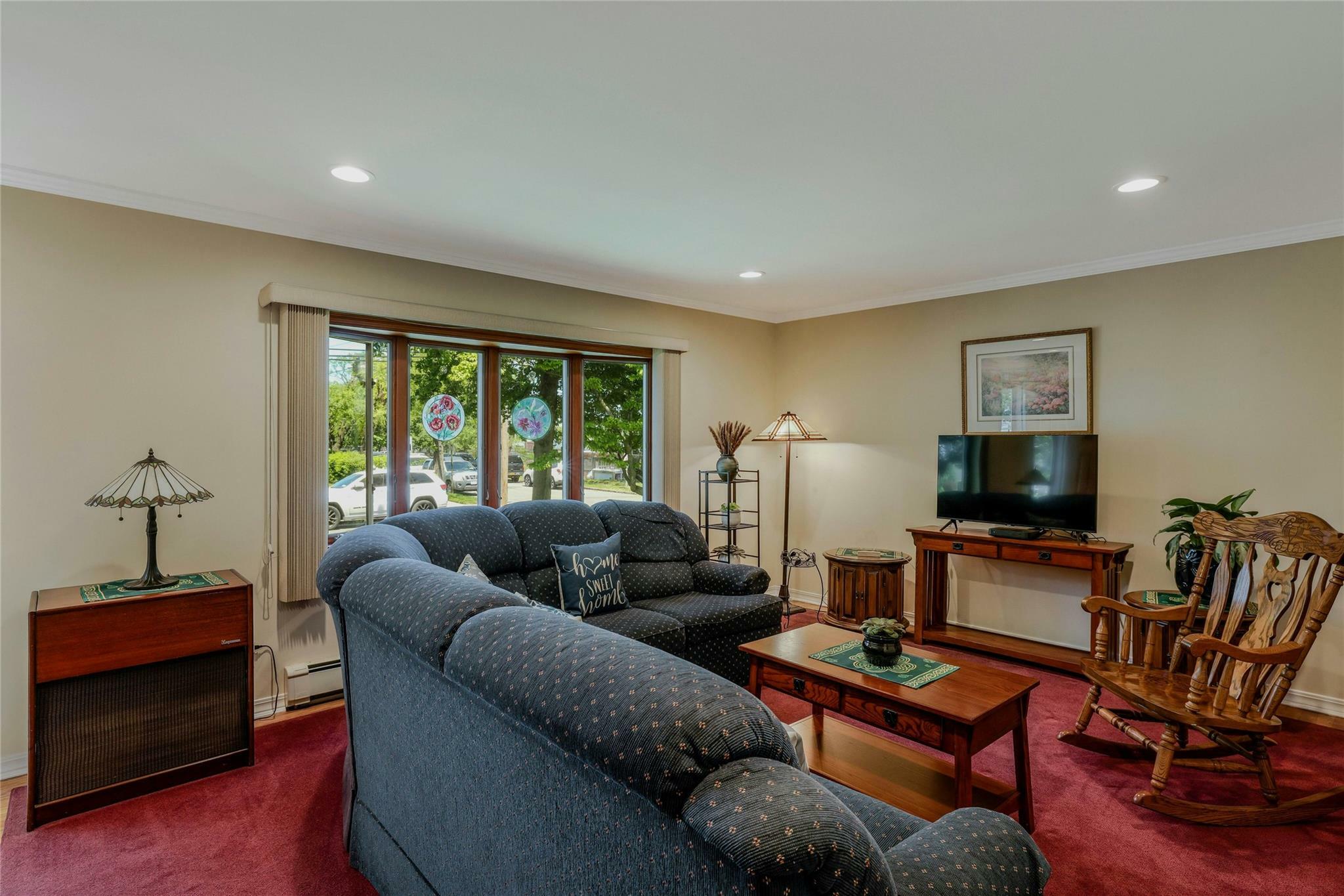 Property Photo: 1784 W End Avenue NY 11040