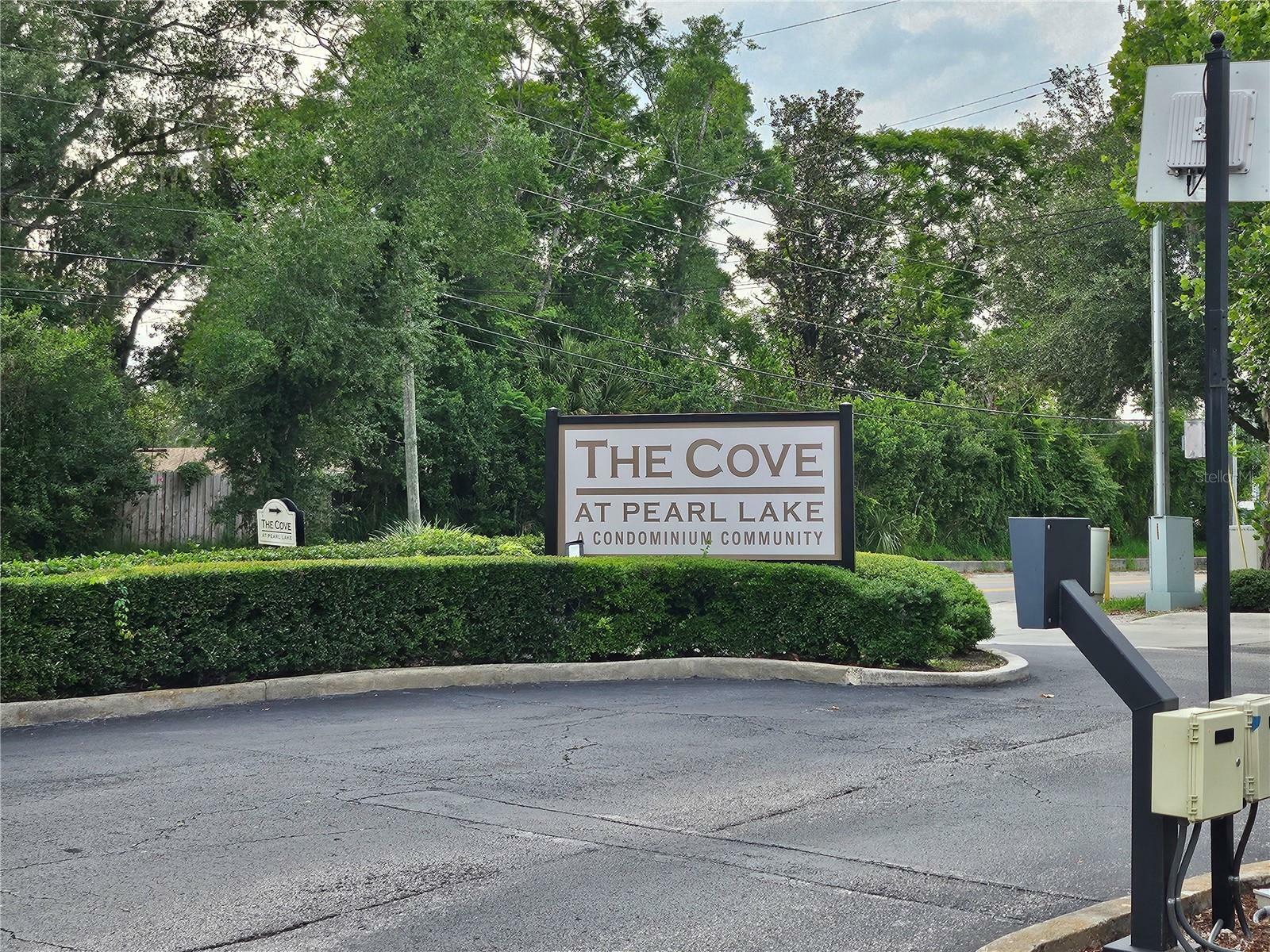 Property Photo: 155 N Pearl Lake Causeway 104 FL 32714