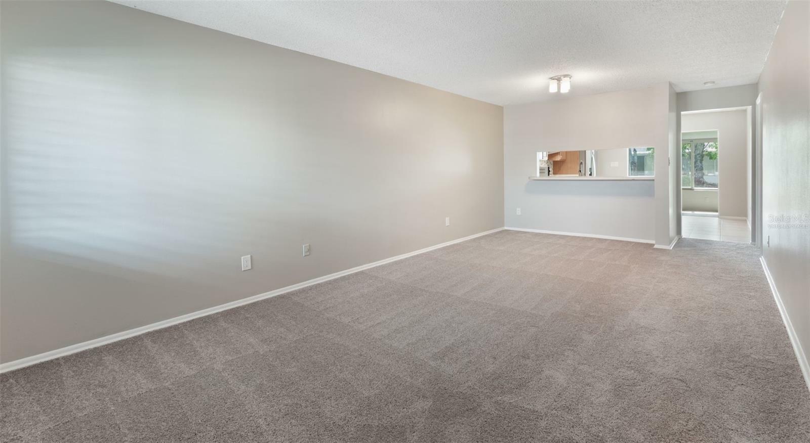 Property Photo: 1230 Americana Place FL 32807