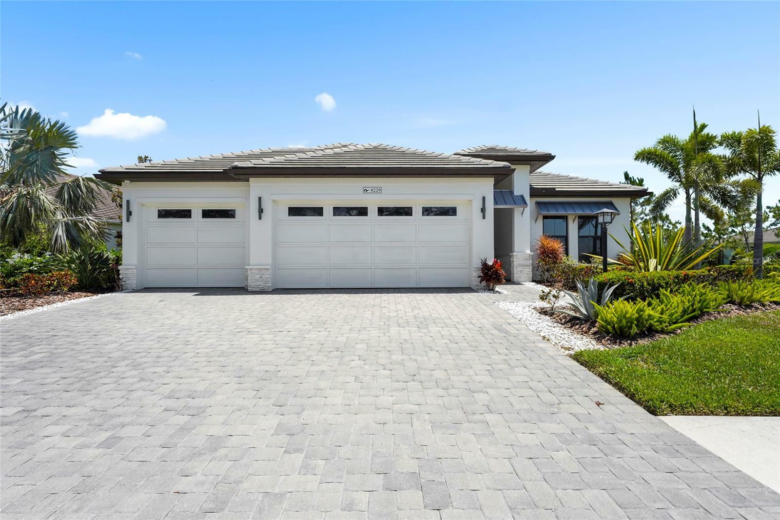 Property Photo: 8229 Grande Shores Drive FL 34240