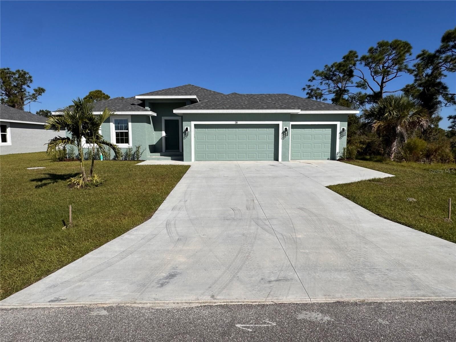 Property Photo:  14 Current Lane  FL 33946 