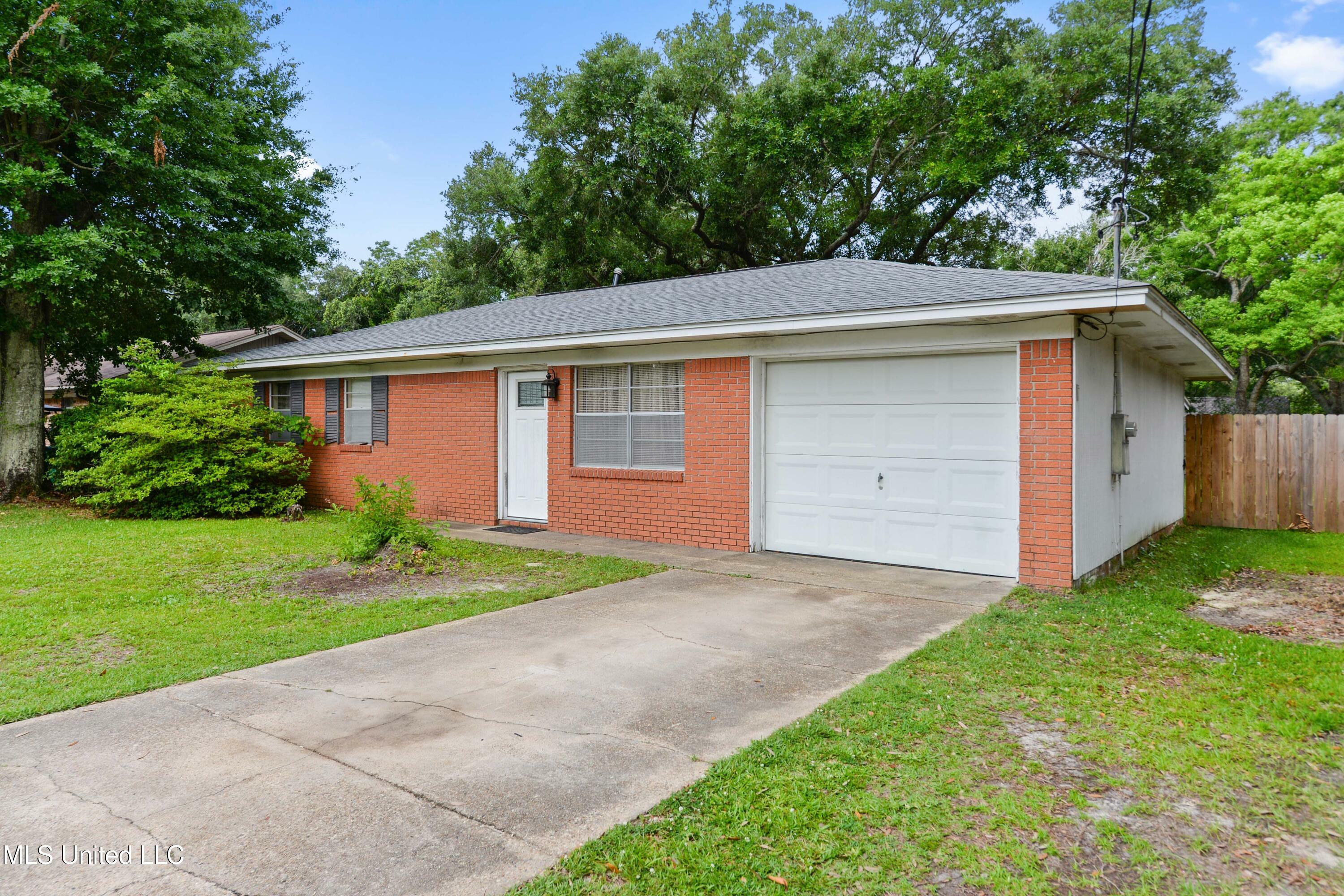 Property Photo: