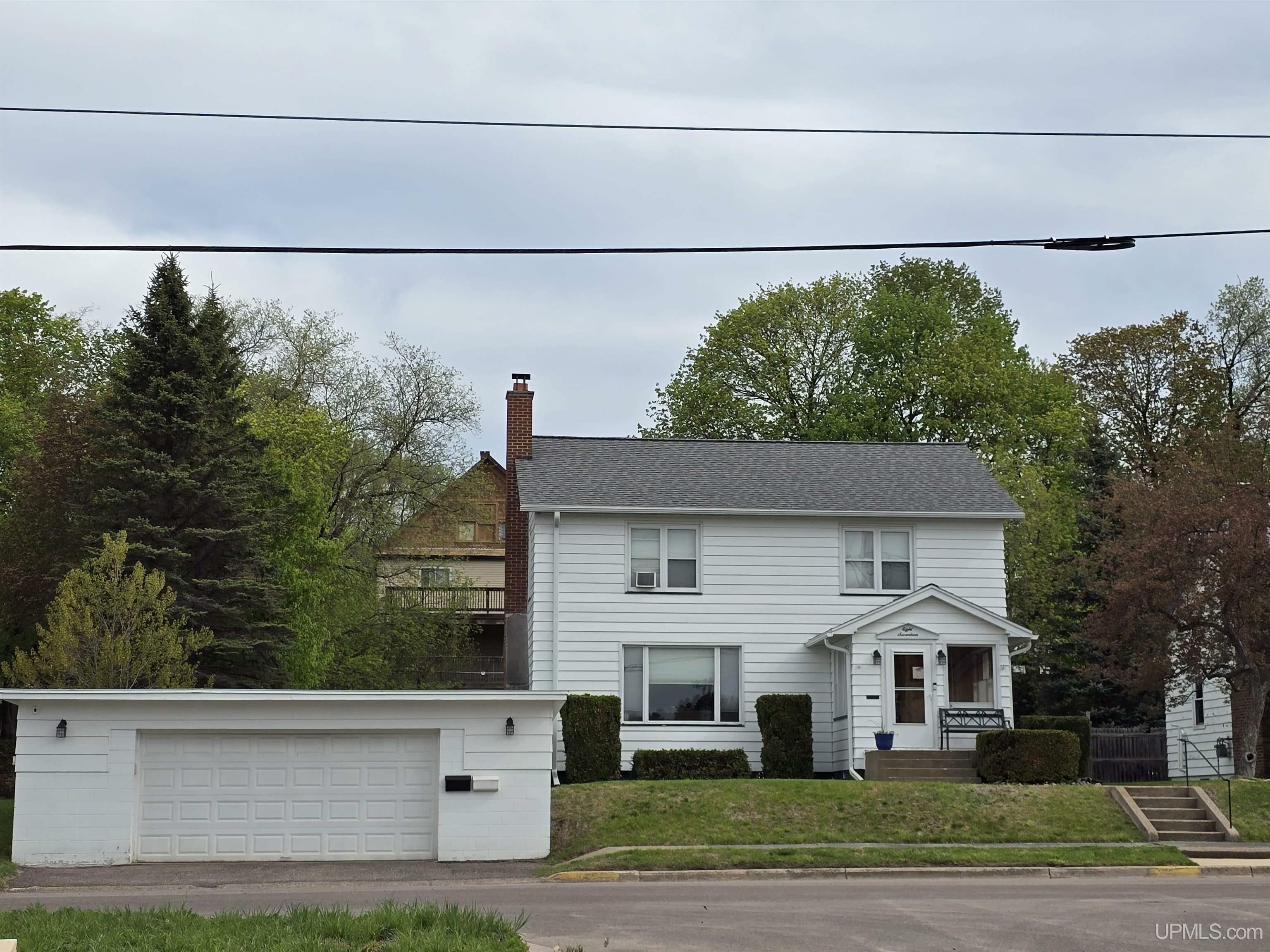 817 W Water Street  Hancock MI 49930 photo