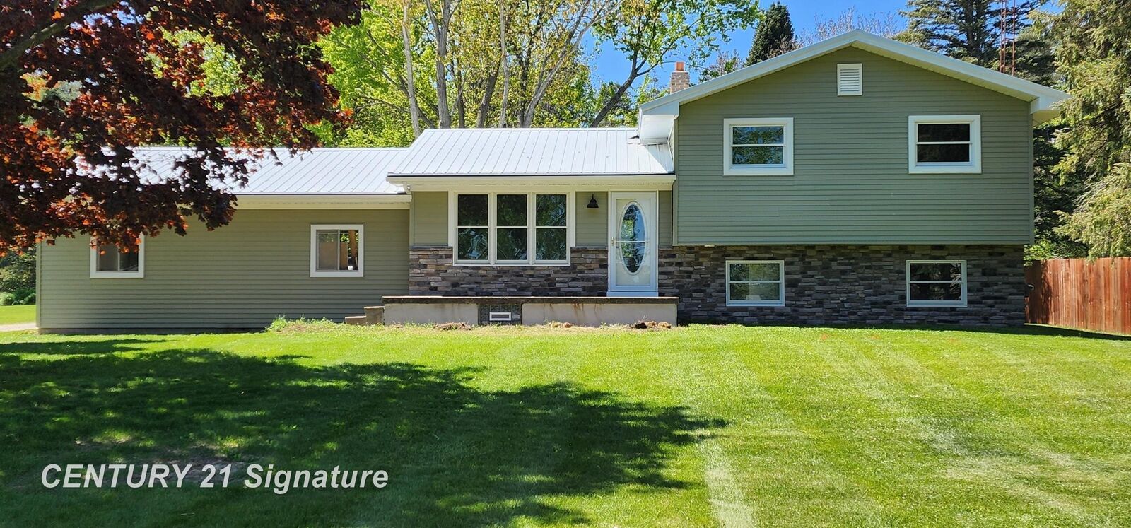 Property Photo:  7385 Gillette Road  MI 48433 
