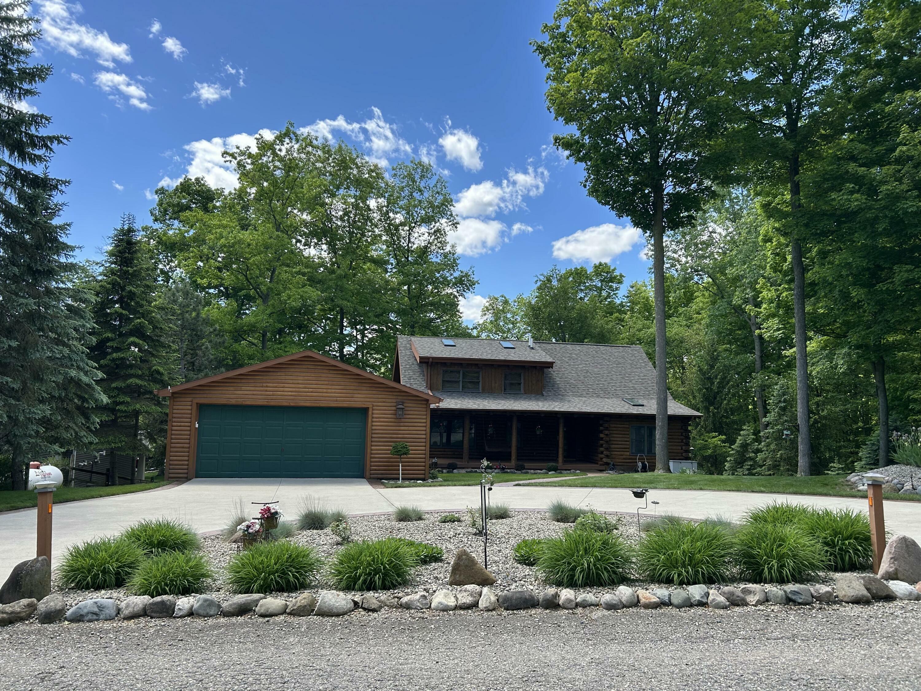 Property Photo: 14278 Tyson Trail MI 49232