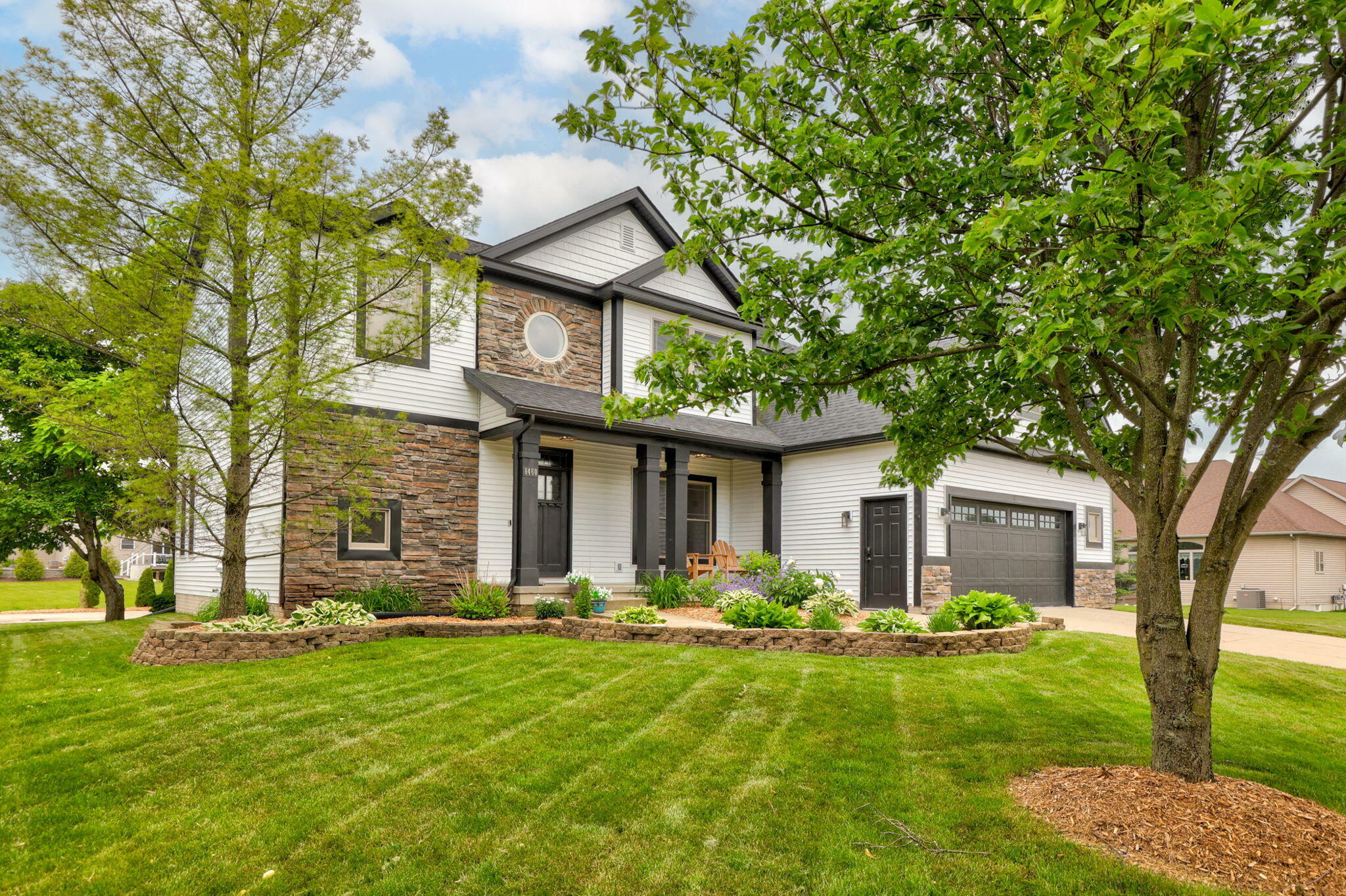 Property Photo: 8460 Woodridge Drive MI 48423