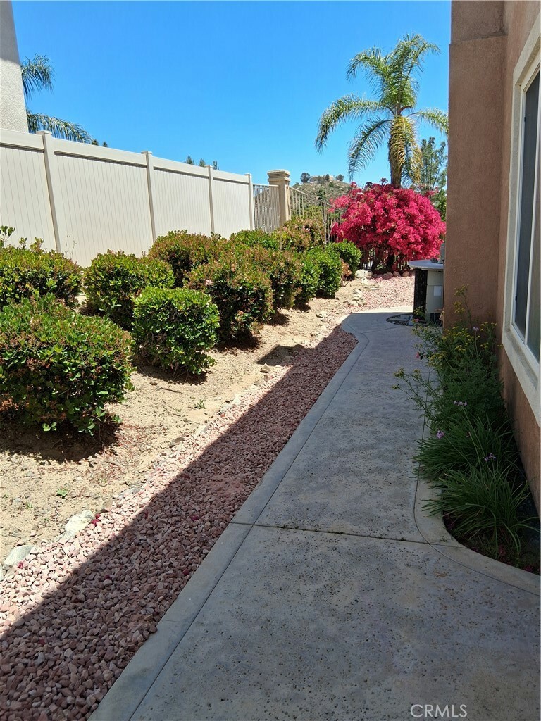 Property Photo: 33 Corte Rivera CA 92532