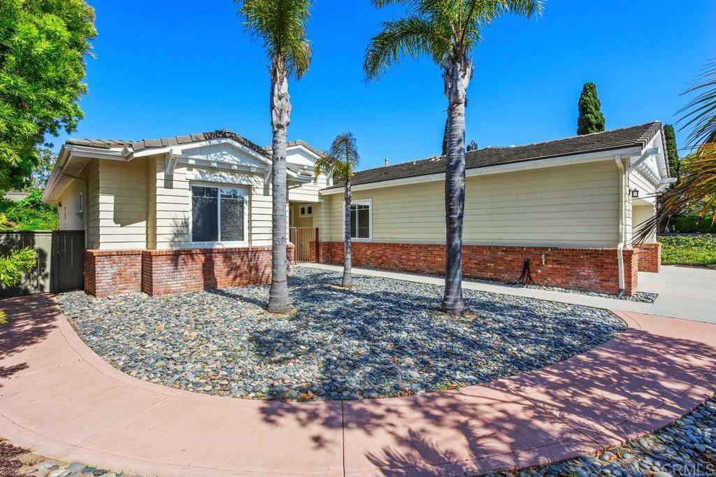 Property Photo:  435 Sandalwood Court  CA 92024 