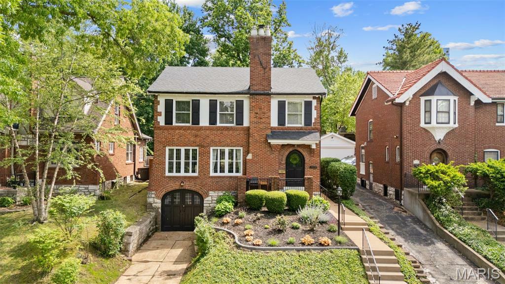 Property Photo: 7424 University Drive MO 63130