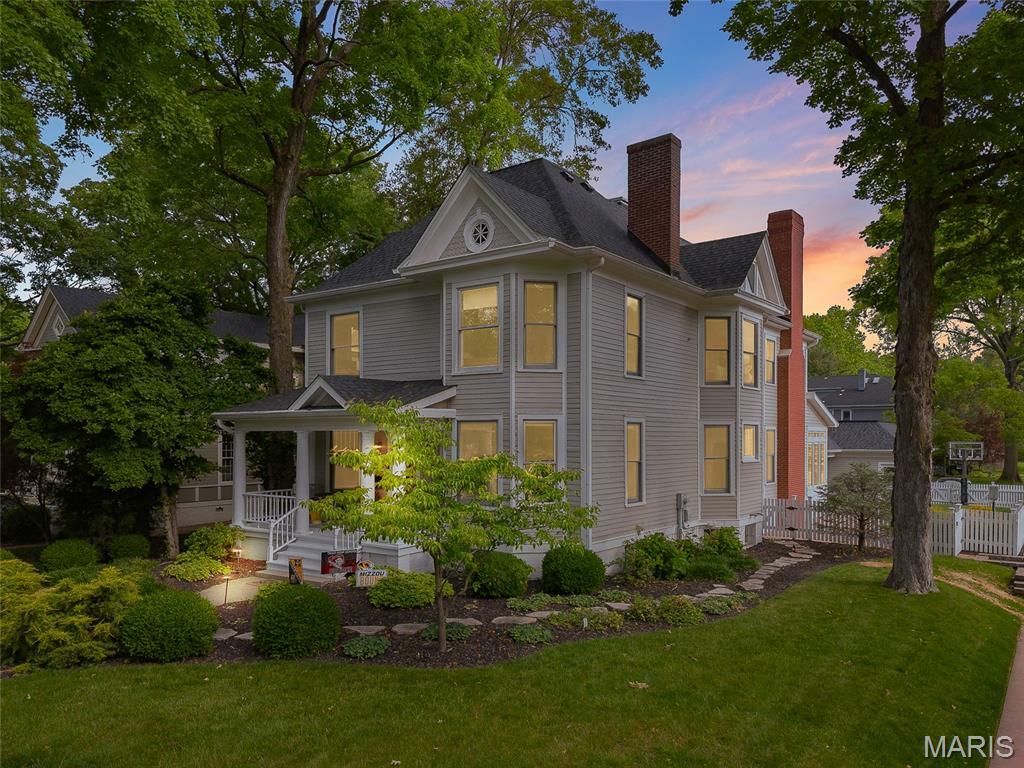 Property Photo: 801 Saint Louis Street IL 62025