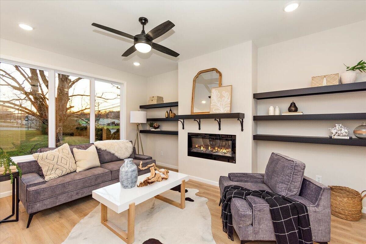 Property Photo: 3670 Main Street 5 TN 37347