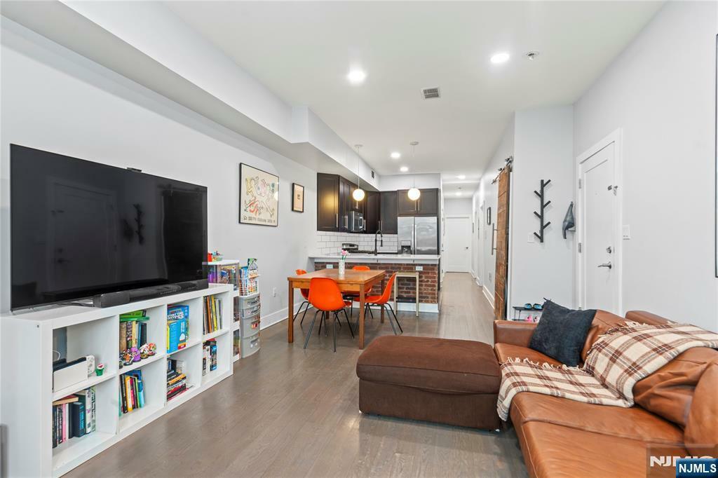 Property Photo: 172 South Street 2A NJ 07307