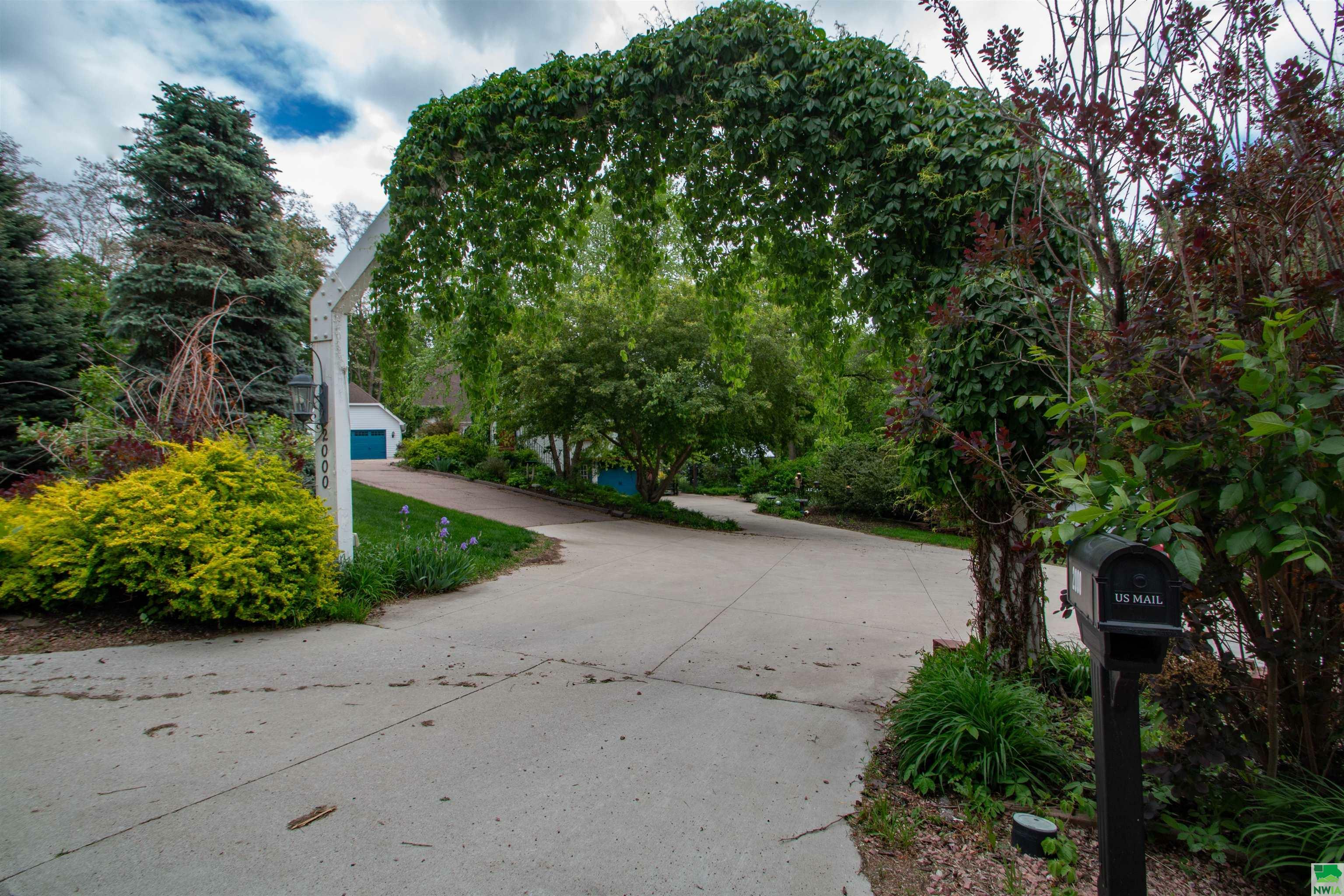 Property Photo: 2000 Plum Creek Road IA 51103
