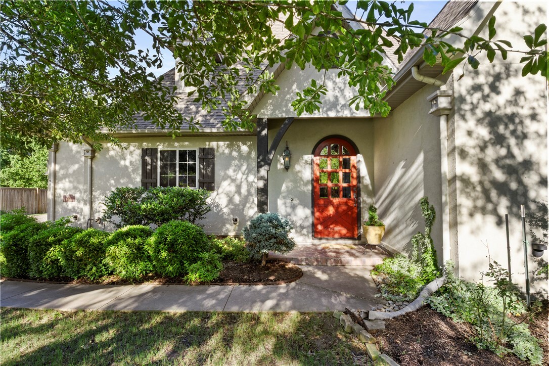 Property Photo: 2805 S 24th Street AR 72758