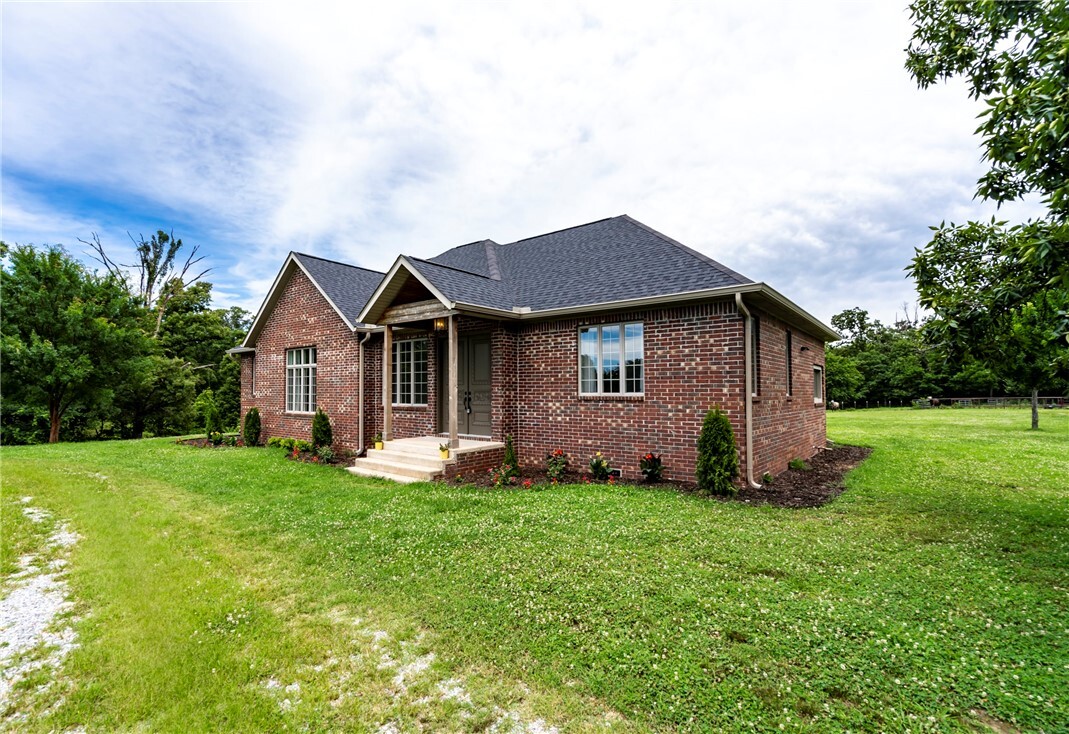 Property Photo: 15071 Crossover Road AR 72736