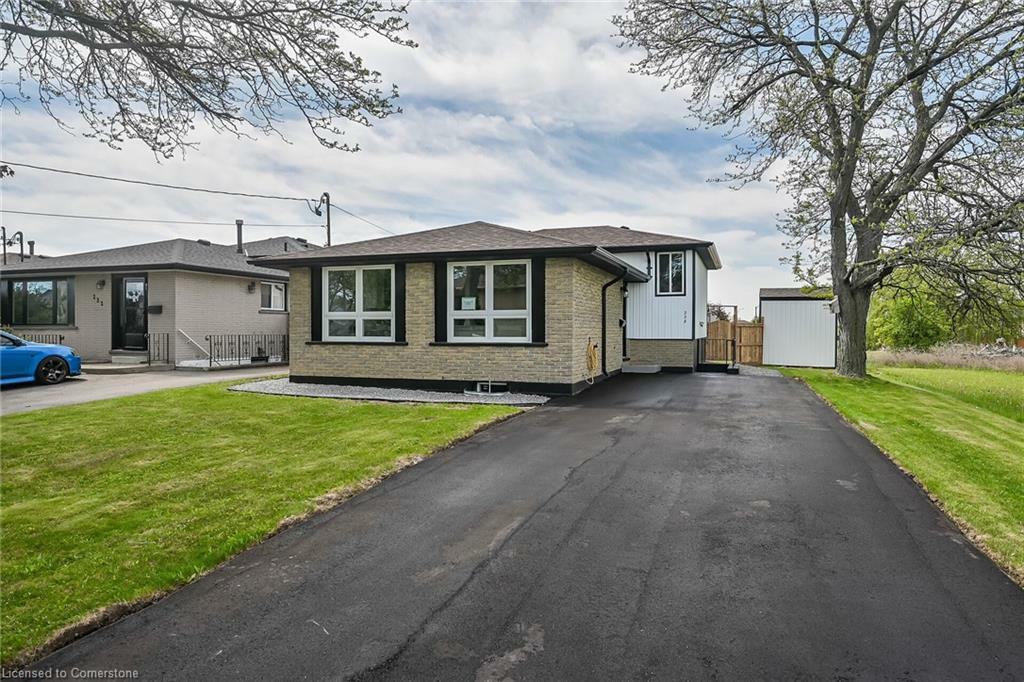 Property Photo: 228 Eaglewood Drive ON L8W 1S9