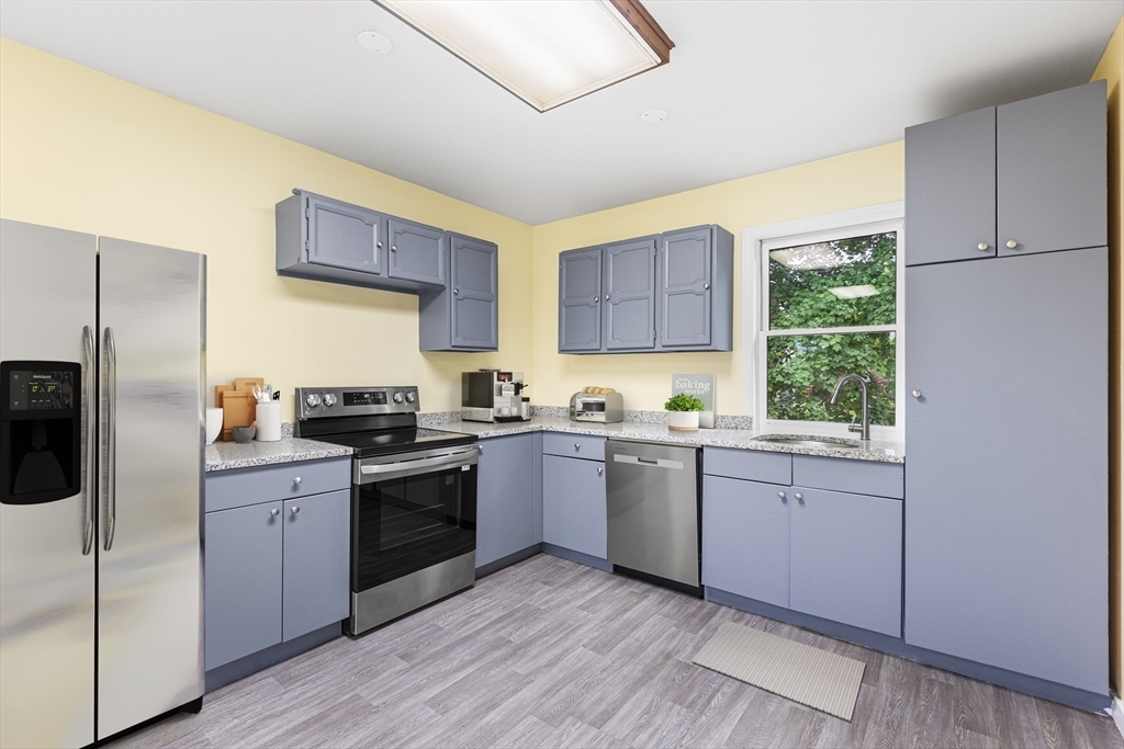 Property Photo:  179 Rosemont St  MA 01830 