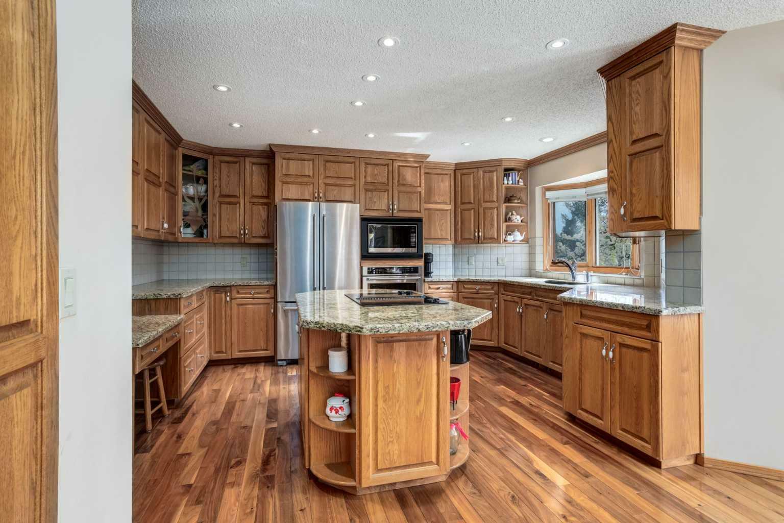 Property Photo: 119 Pumpmeadow Place SW AB T2V 5C9
