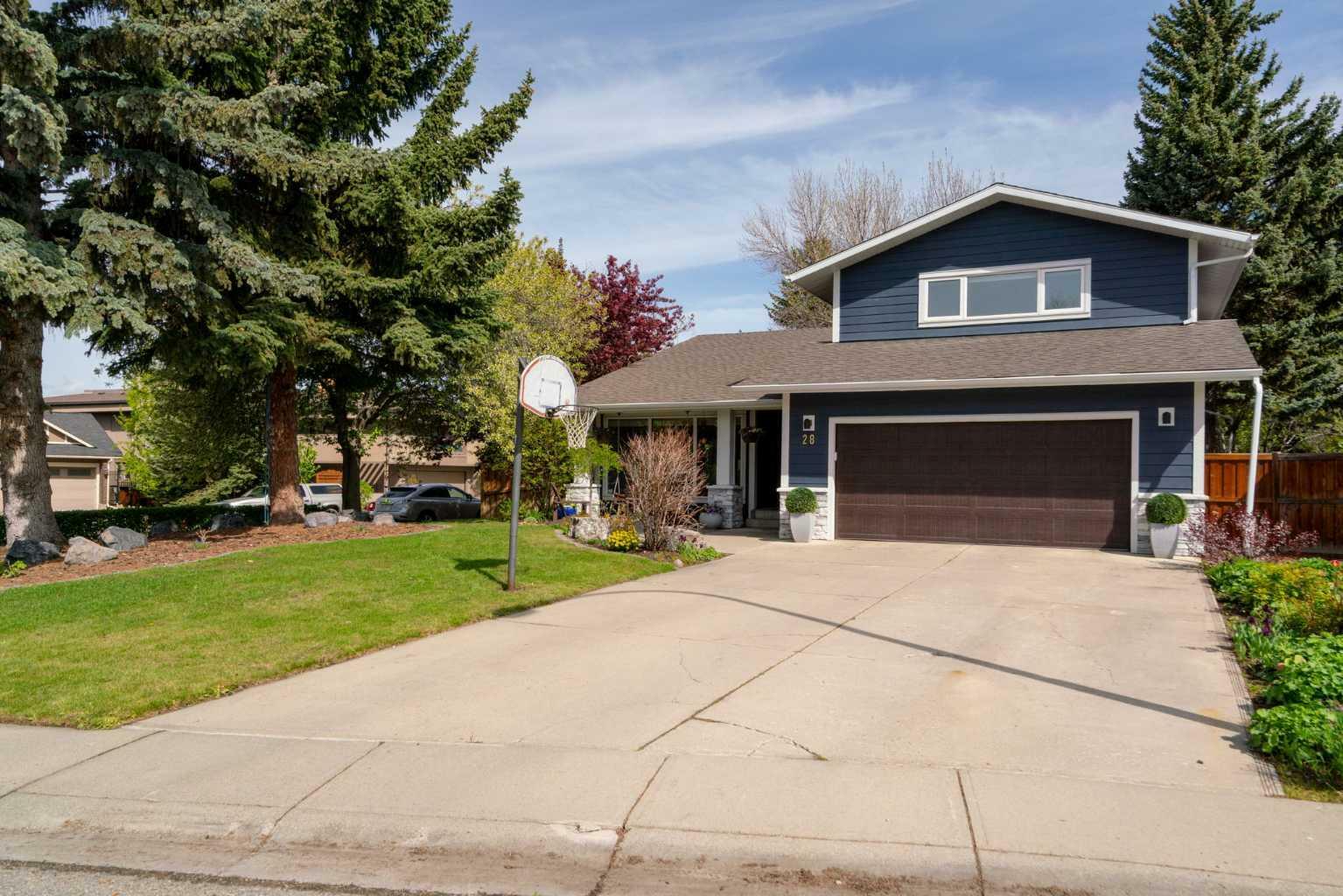 Property Photo: 28 Lake Placid Bay SE AB T2J 5A6
