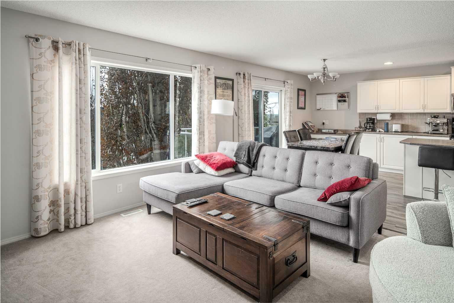 Property Photo: 4 Springbank Bay SW AB T3H 5E4