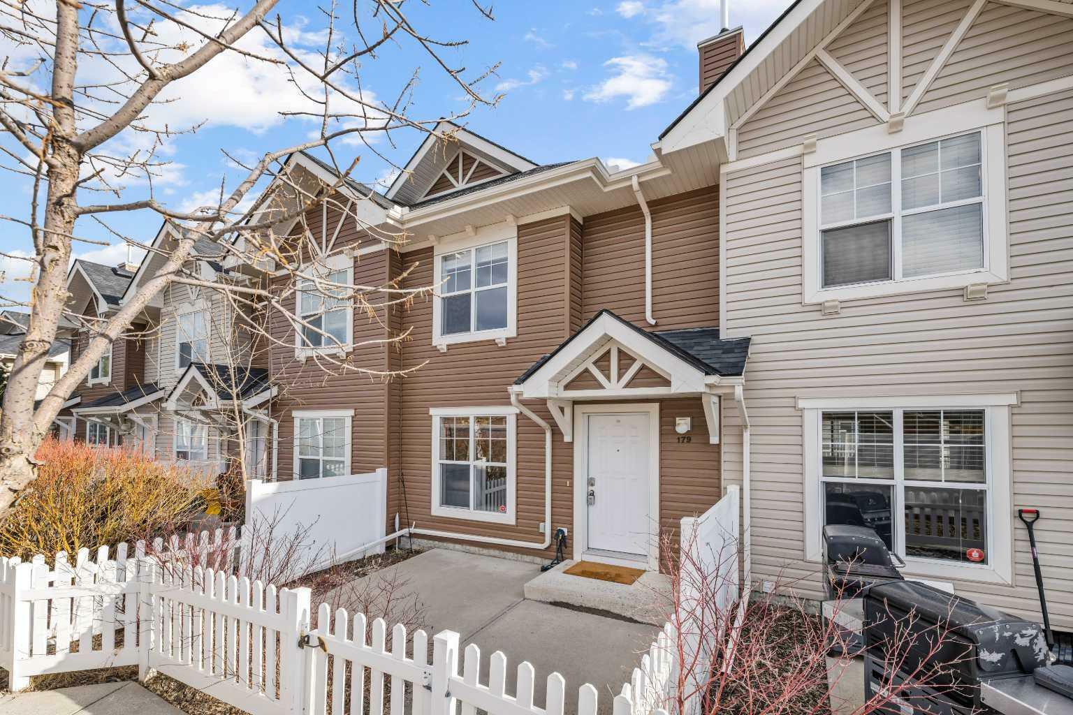 Property Photo: 179 Toscana Gardens NW AB T3L 3C3