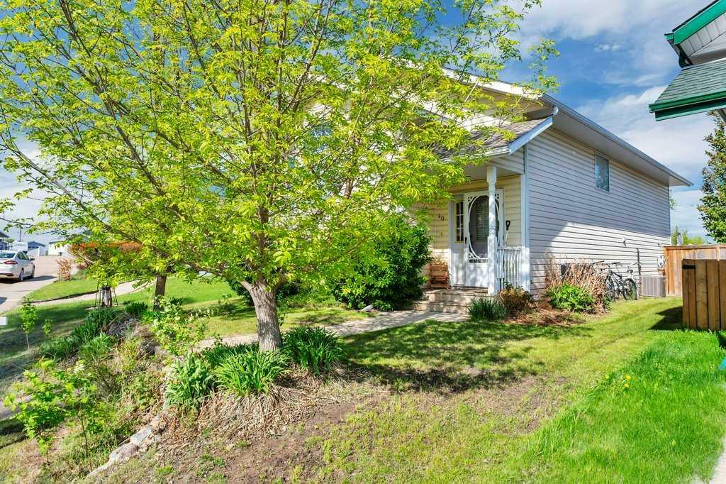 Property Photo:  40 Country Ridge Close  AB T4L 2H1 