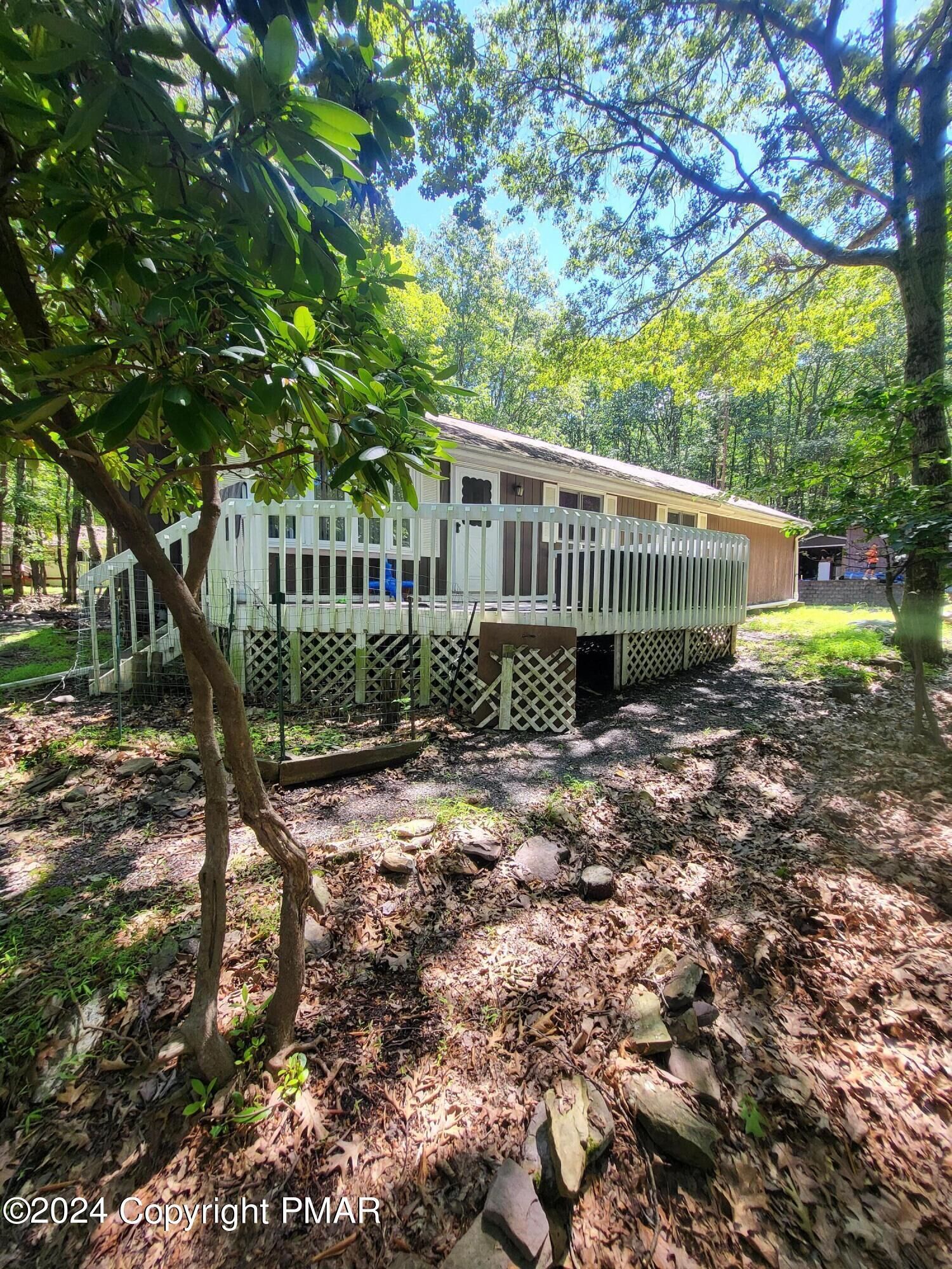 Property Photo: 66 Winding Way PA 18210