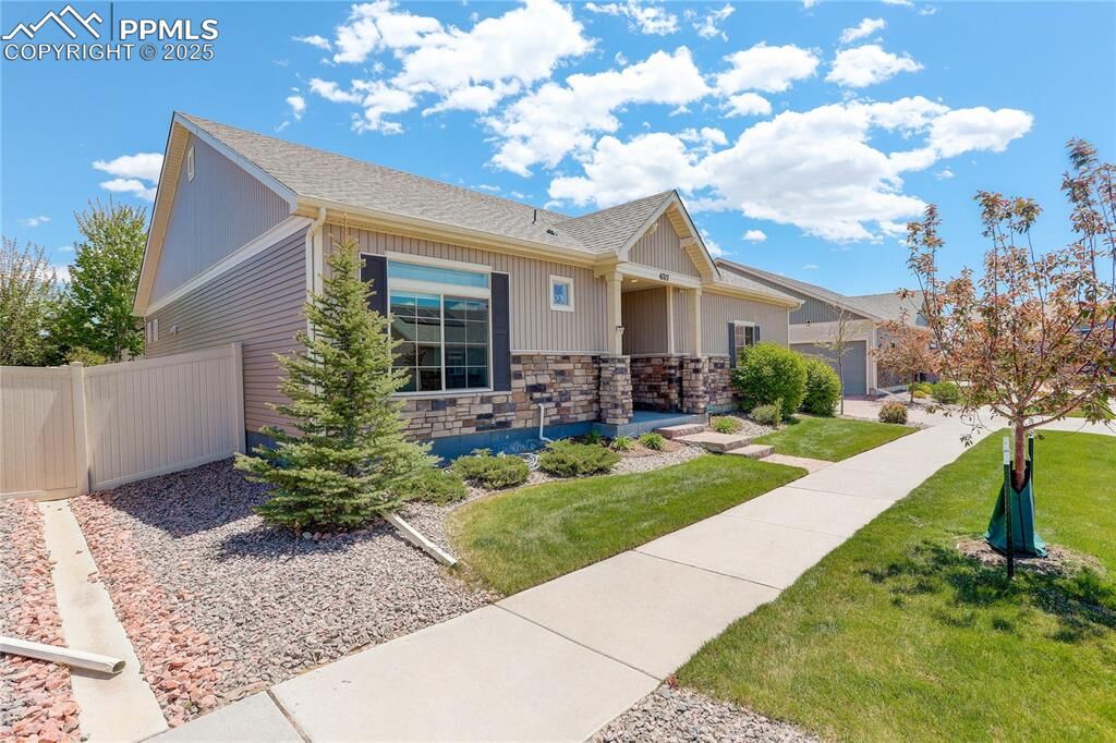 Property Photo: 6717 Golden Briar Lane CO 80927