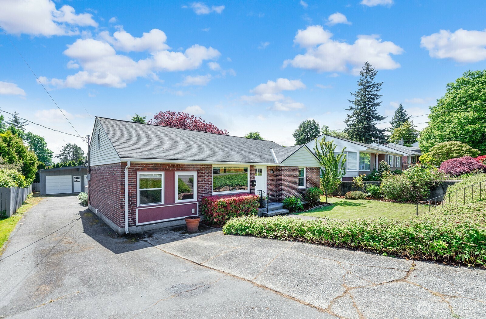 Property Photo: 3719 SW 106th Street WA 98146
