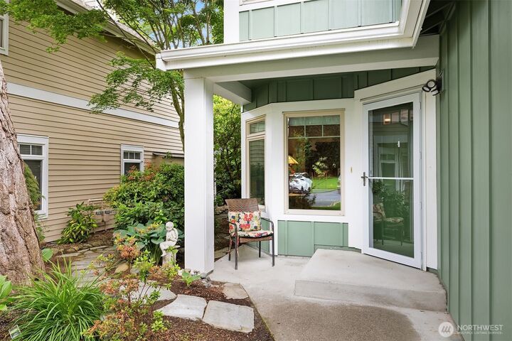 Property Photo:  15874 NE 93rd Way 1501  WA 98052 