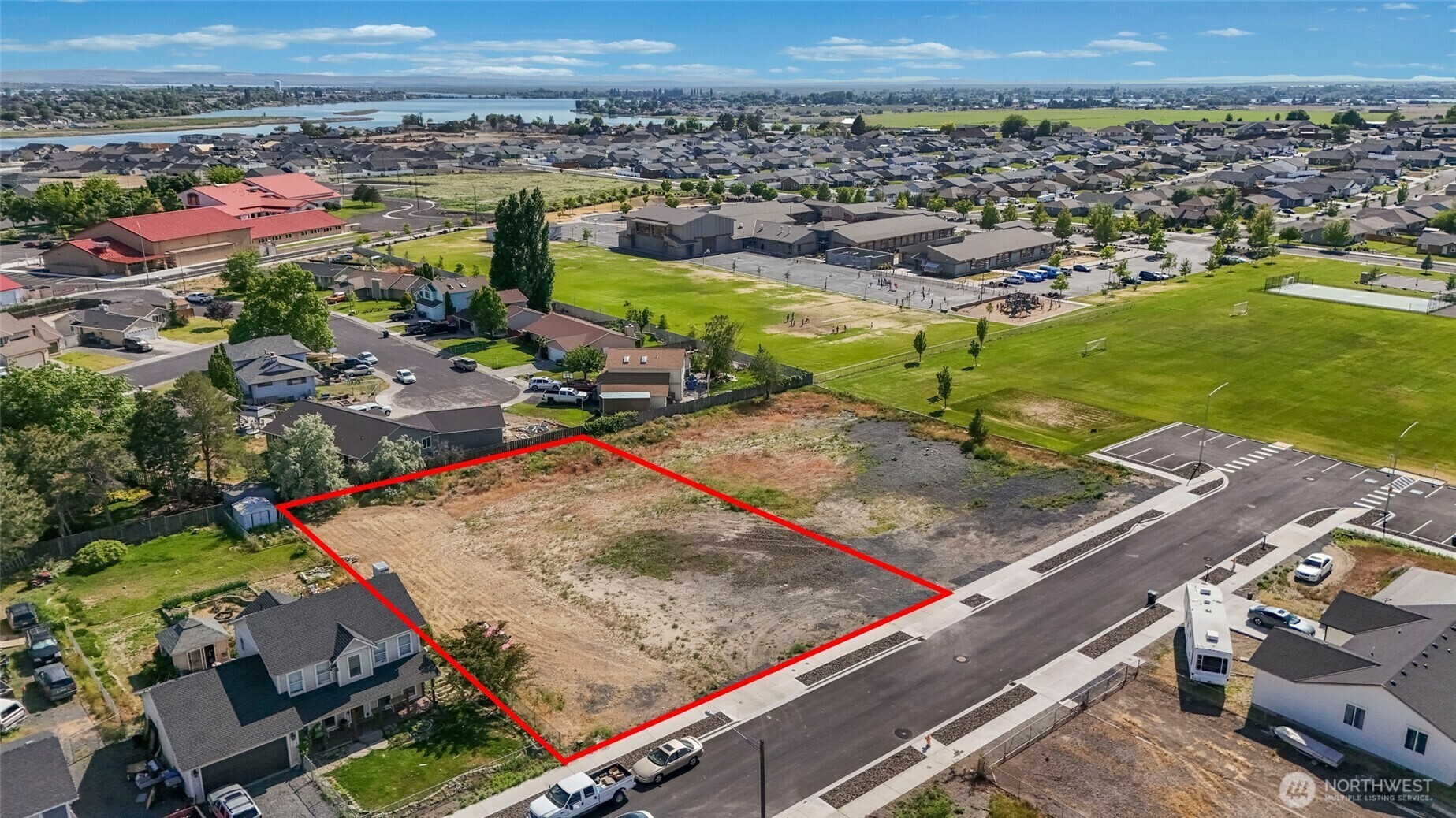 Property Photo: 1035 W Vriginia WA 98837