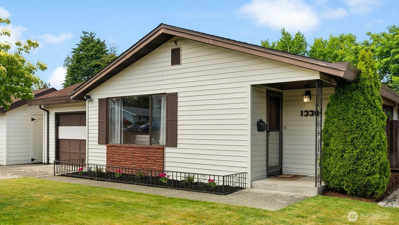 Property Photo: 1336 Woodlawn Street WA 98465