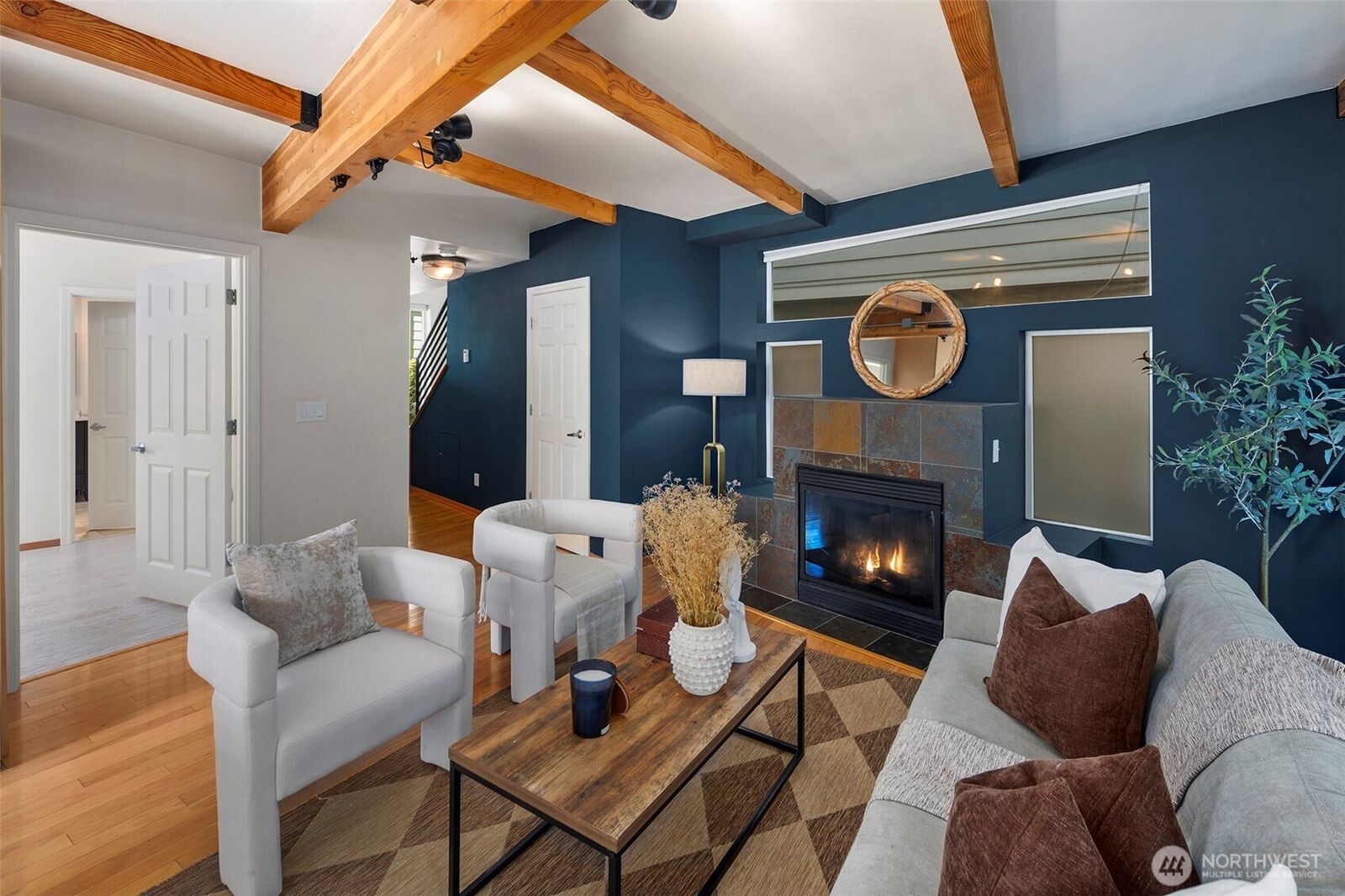 Property Photo:  18014  Stone Avenue N 18014  WA 98133 