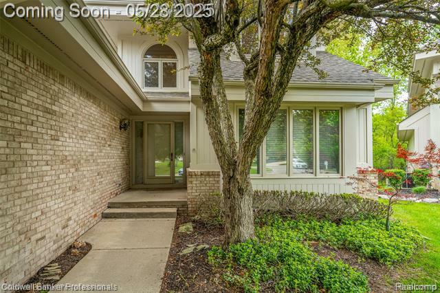 6560 Pleasant Lake Court 11  West Bloomfield Twp MI 48322 photo
