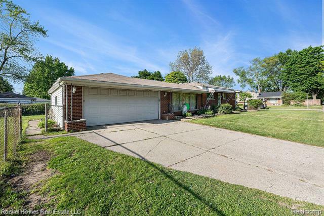 Property Photo: 28015 Loretta Avenue MI 48092