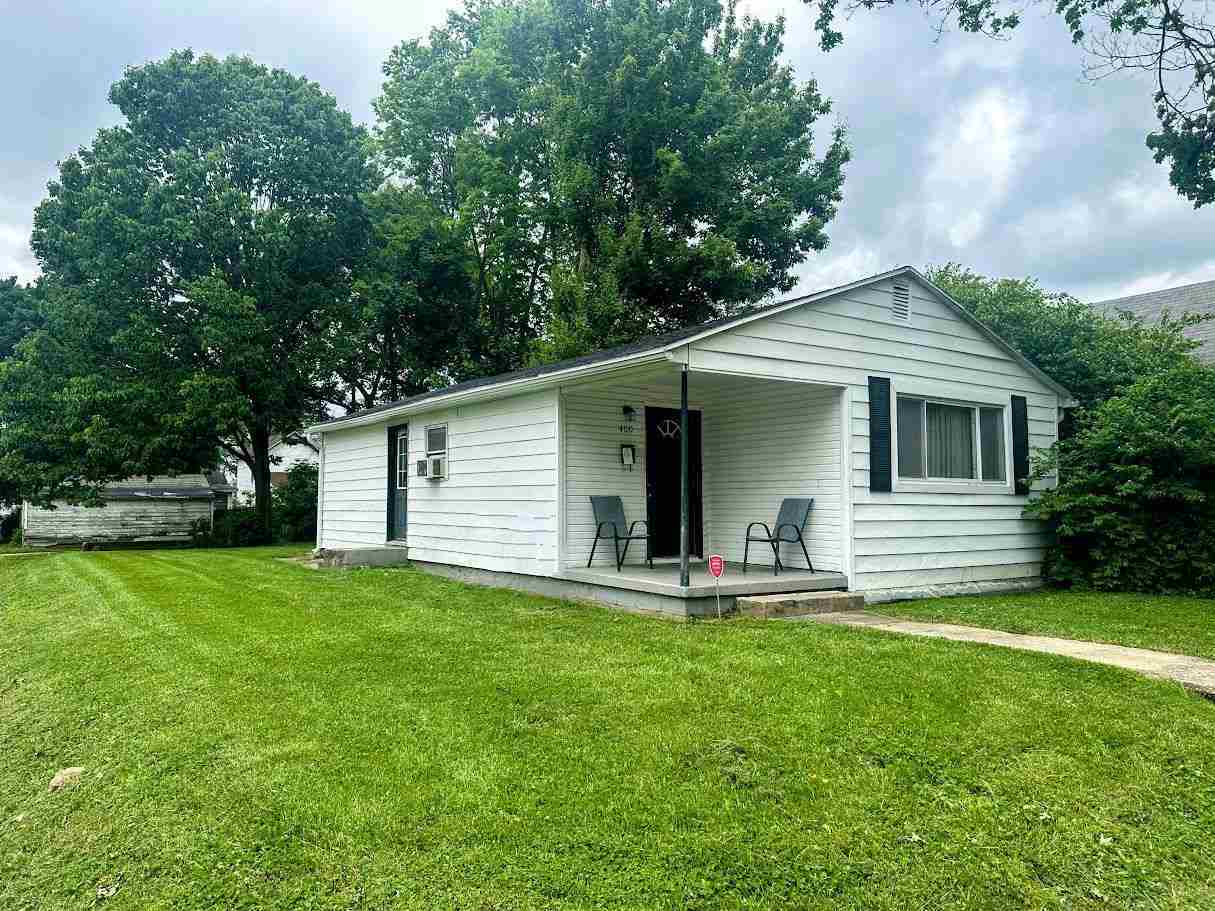 Property Photo:  400 N 21st Street  IN 47374 