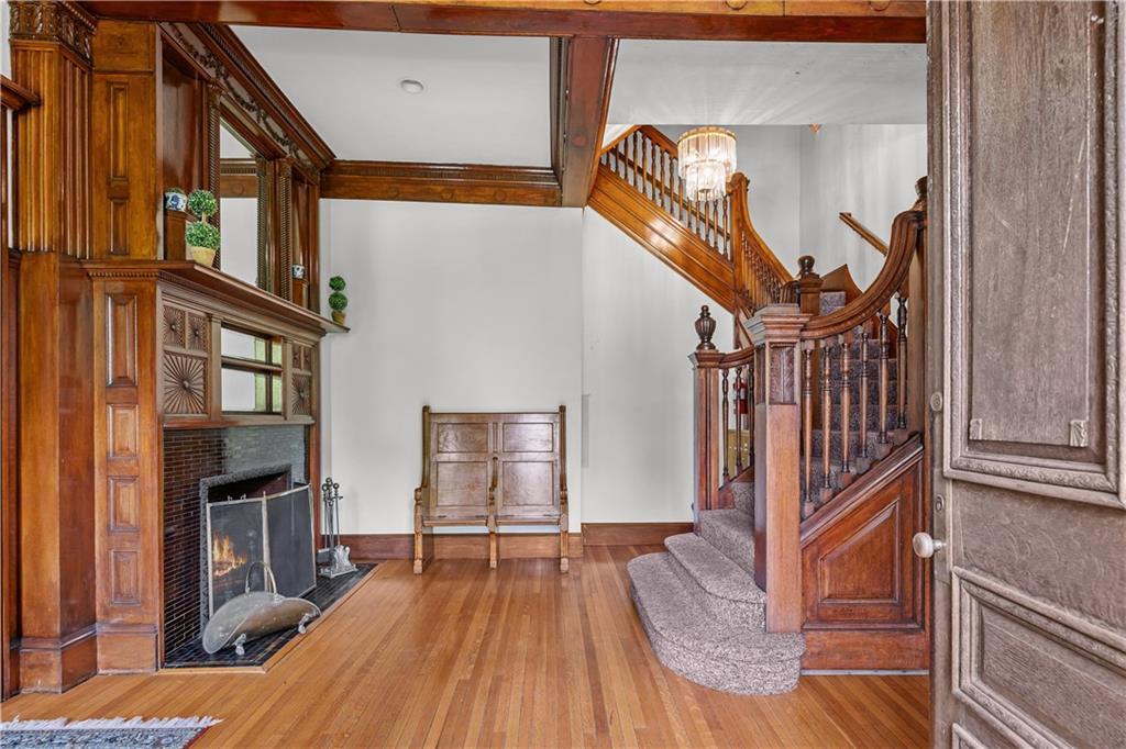 Property Photo: 434 Bellevue Avenue 3A RI 02840