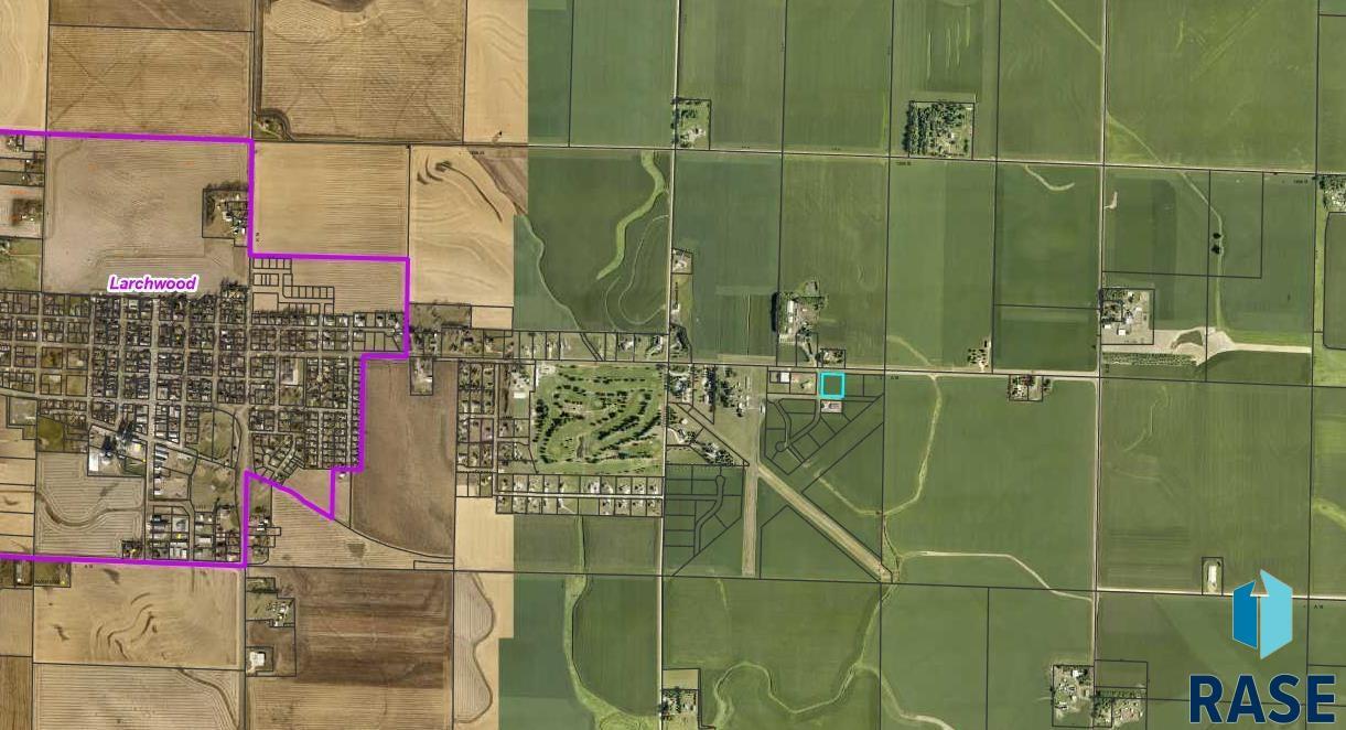 Property Photo: 1940 Airport Rd N IA 51241