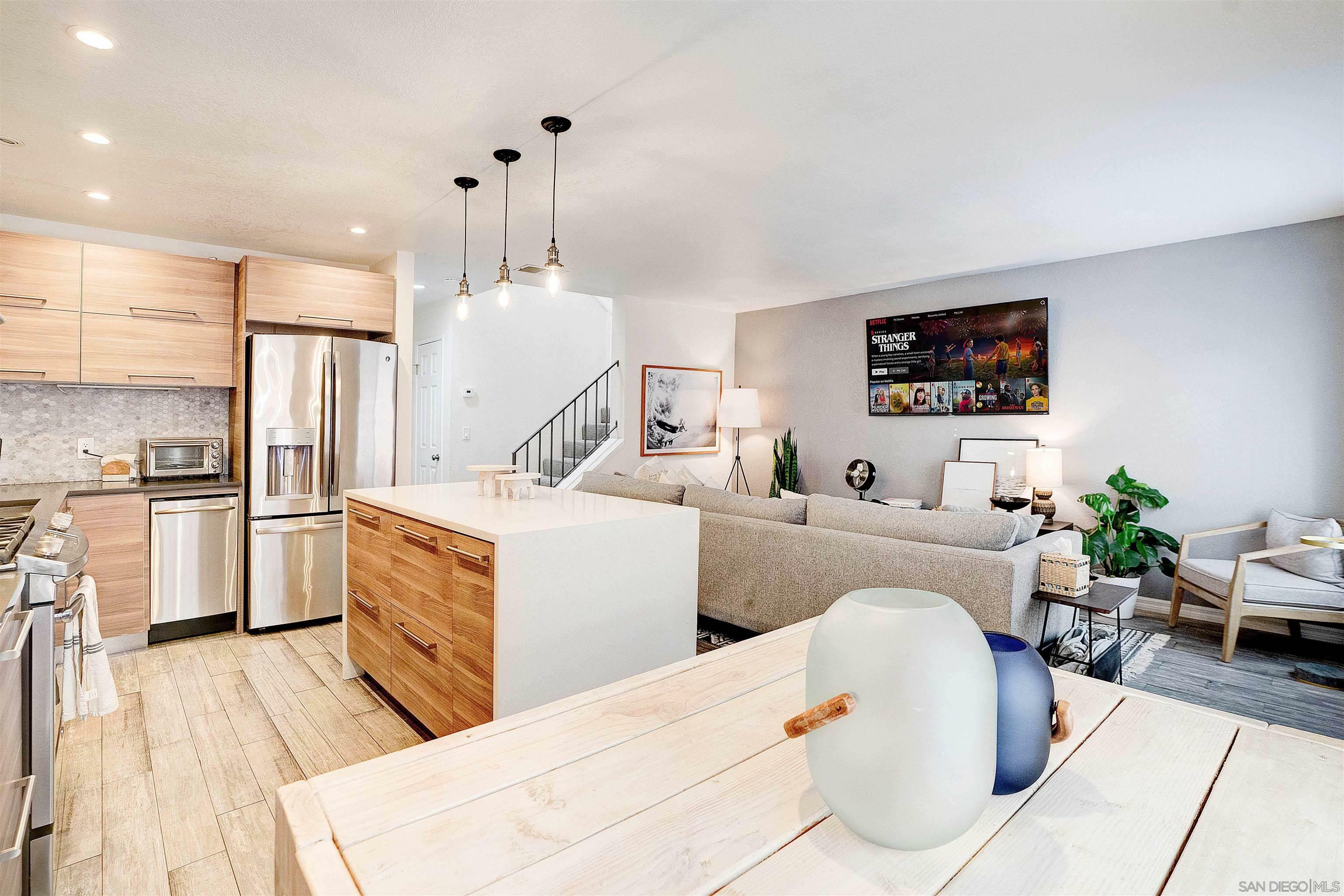 Property Photo: 4771 Jewell St 2 CA 92109